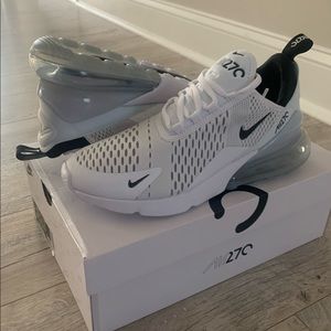 Mens 8/Women’s 10 Nike Air Max Air 270